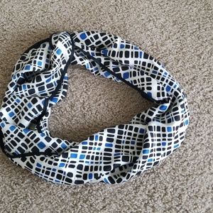 Silk geometric pattern scarf